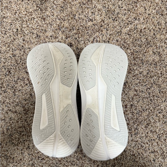 Hoka One One Mach 6 White Running Shoes Sneaker 7.5B EUC - Picture 6 of 8